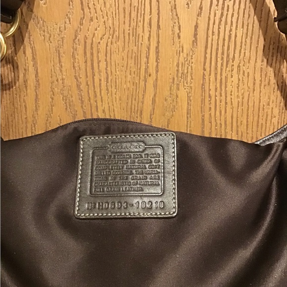 Coach 10210 Hamptons Slim Hobo Shoulder Bag Chocolate Brown Pebbled Leather - Picture 4 of 11